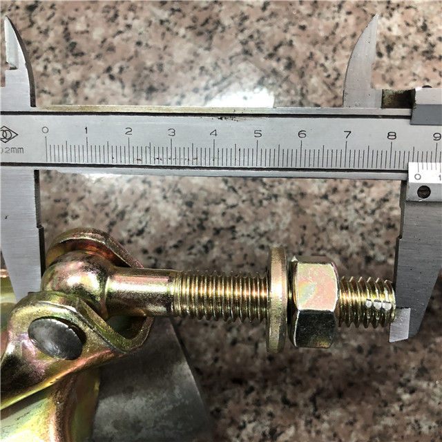 Wciśnięte obrotowe łączniki show 05