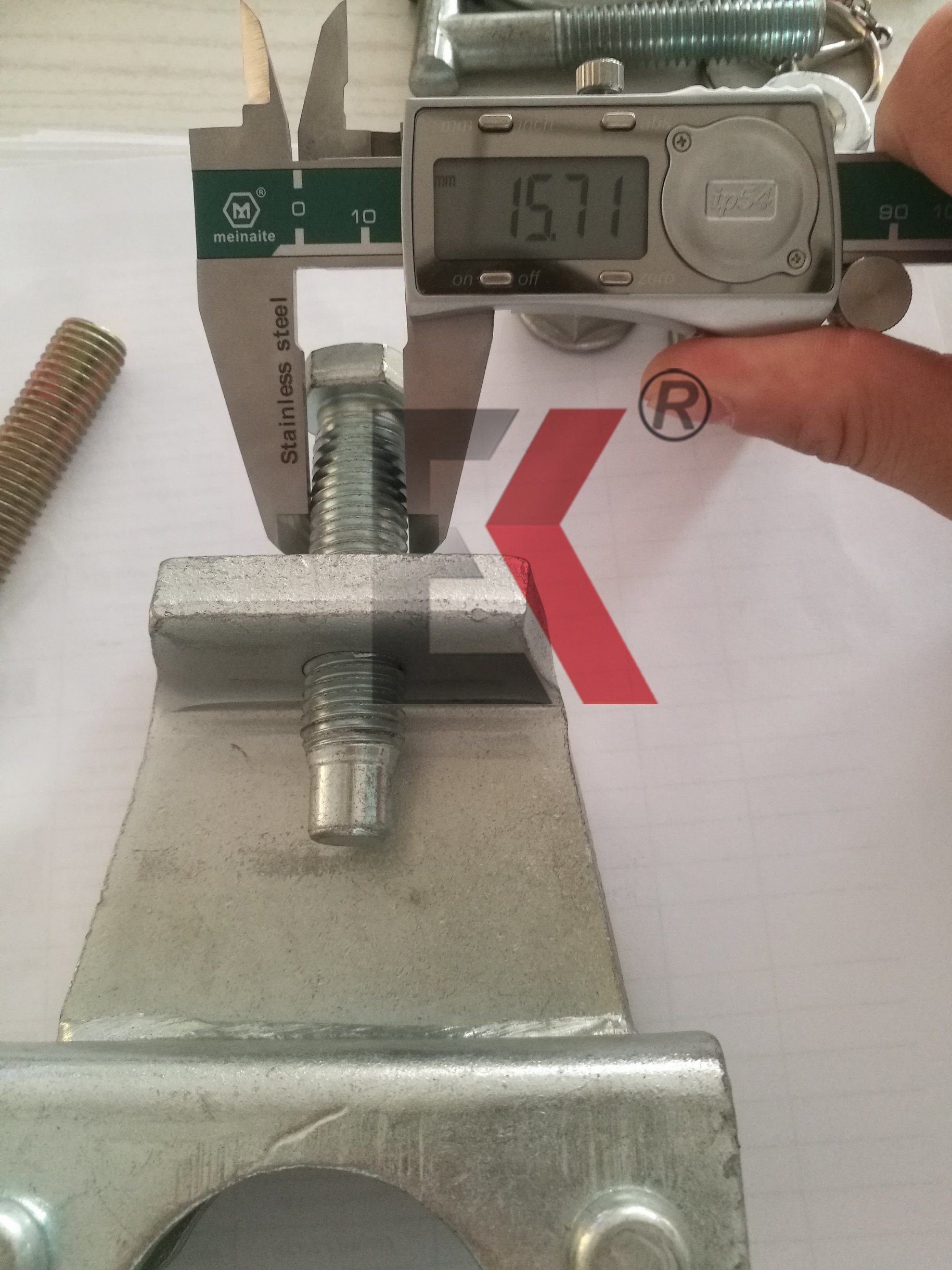 Naprawiono łącznik-1. 