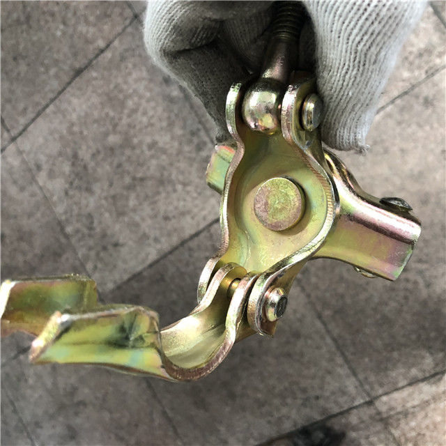 Wciśnięte obrotowe łączniki show 08