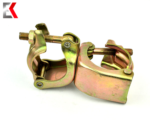 Podwójny łącznik naciskowany lekkimi obowiązkiem