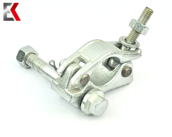 Łącznik p&oacute;łobrotowy 