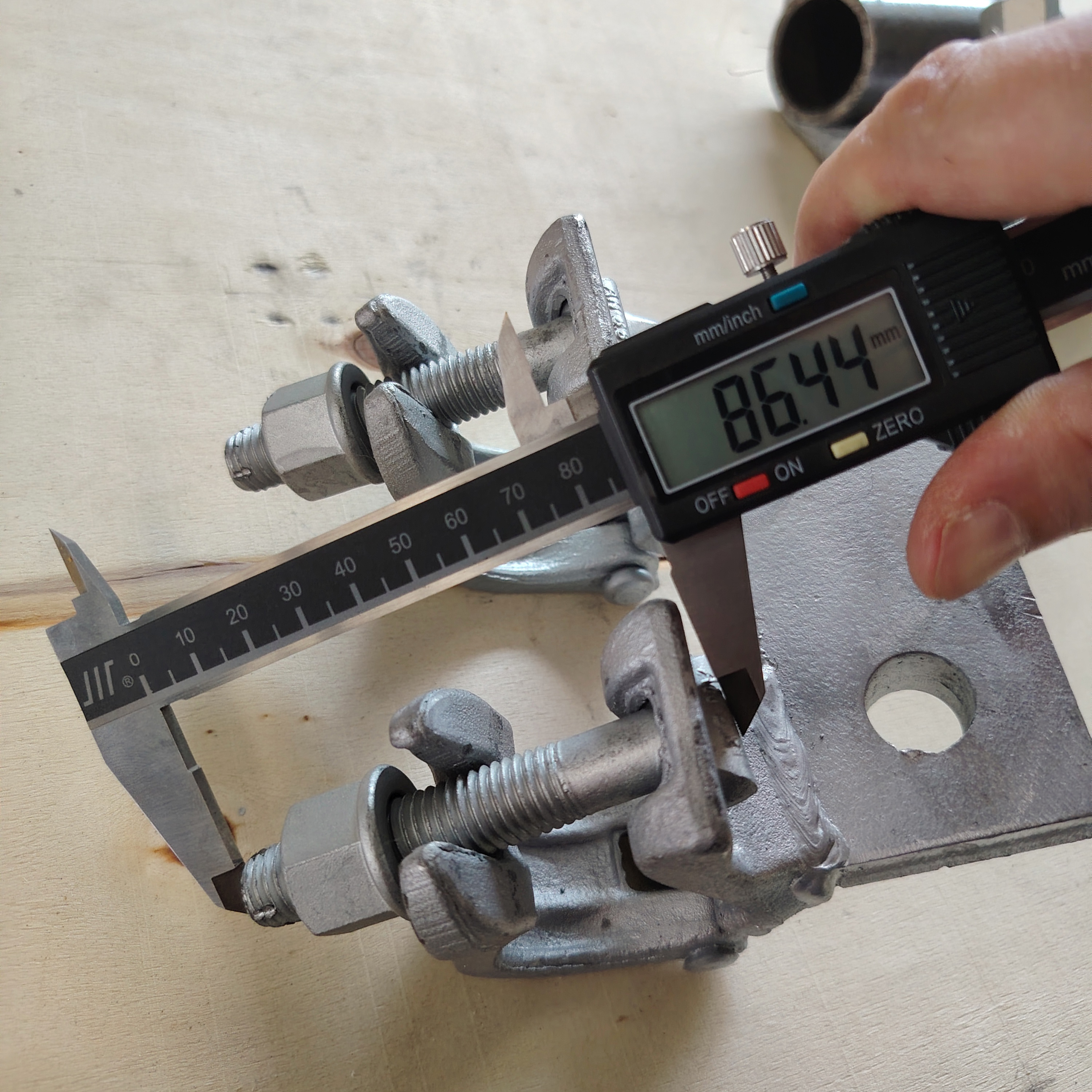 na zam&oacute;wienie Specjalny zacisk do rusztowania Podstawa 