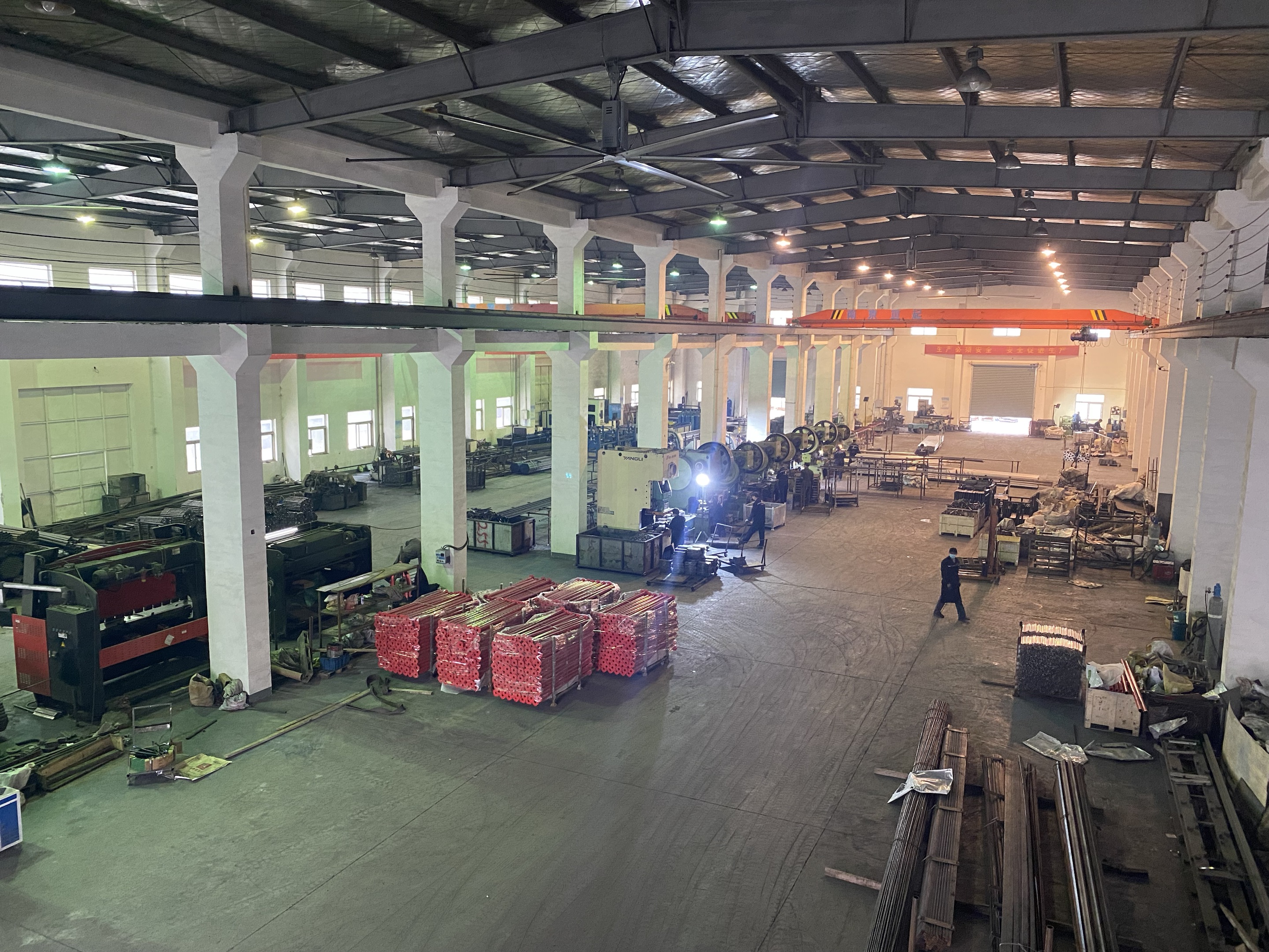 Ukończenie fabryki rusztowań i obchody 