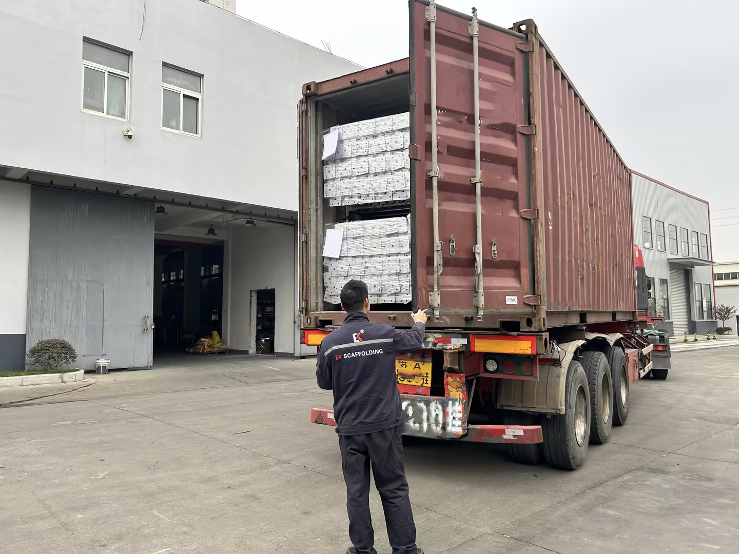 Wysyłka podnośnika podstawowego