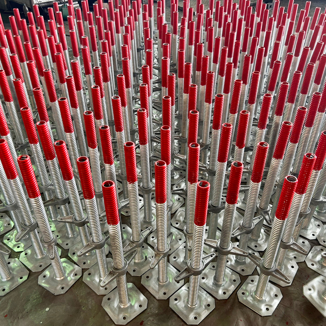 Solidne regulowane gniazdo śrub rusztowań 