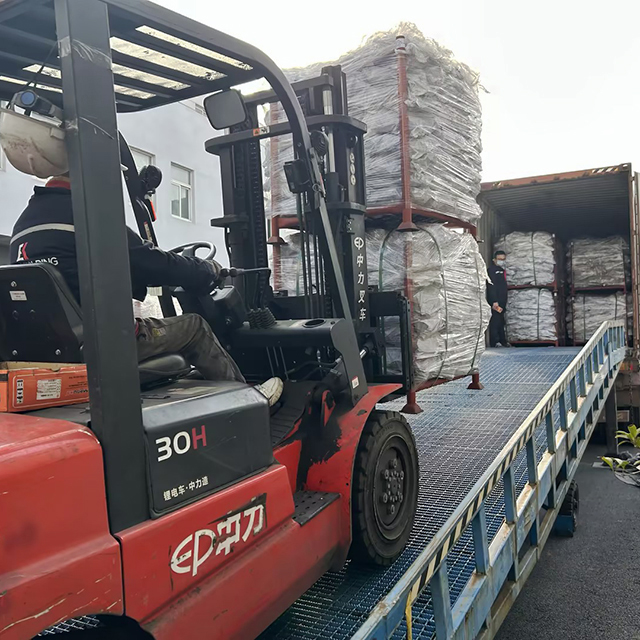 Łącznik ustalający deski 