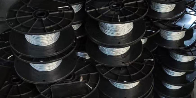 Lina z drutu stalowego3