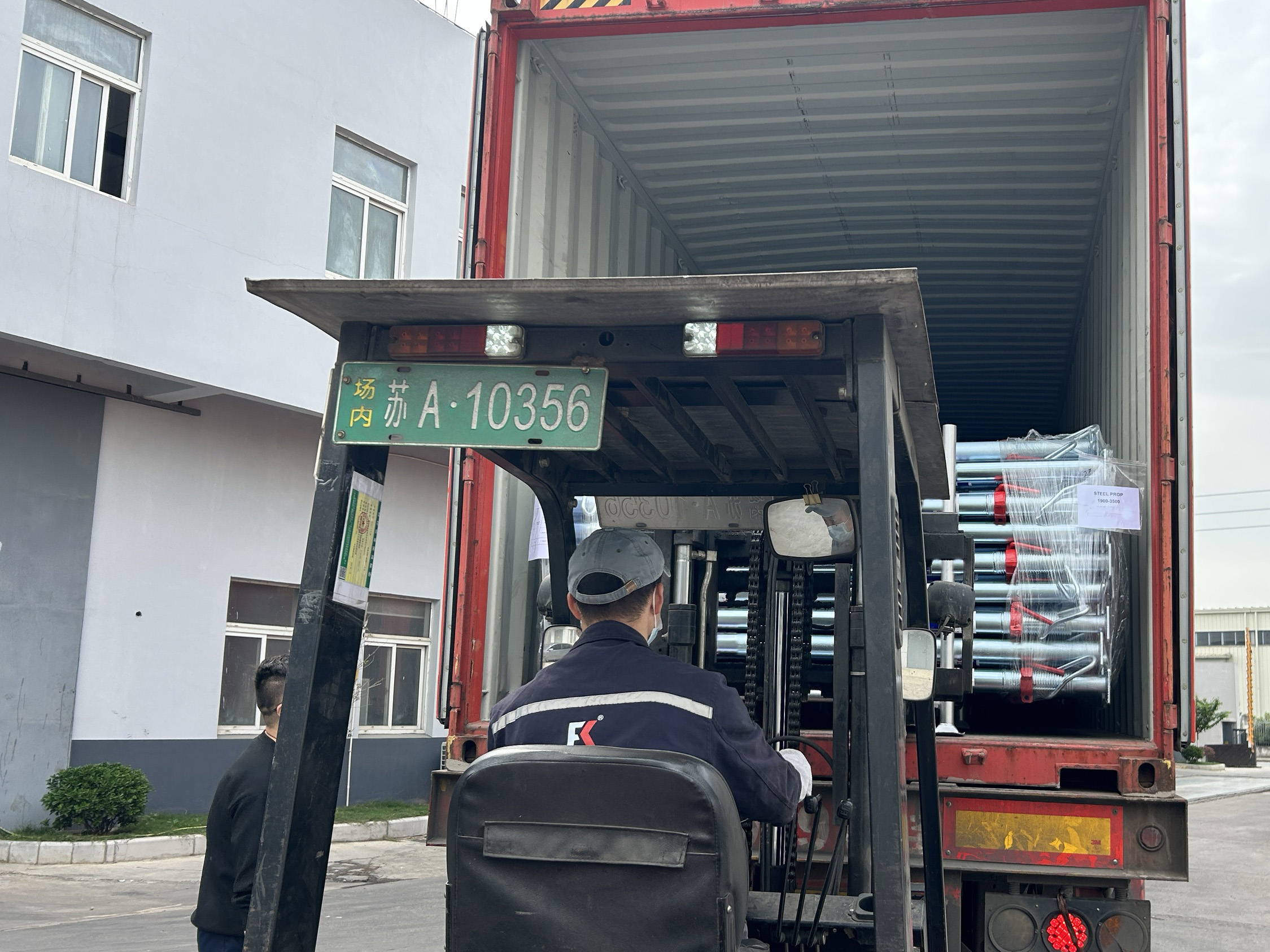 podp&oacute;rki rusztowania 