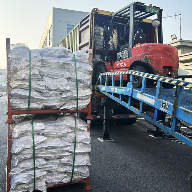 Łącznik ustalający deski 