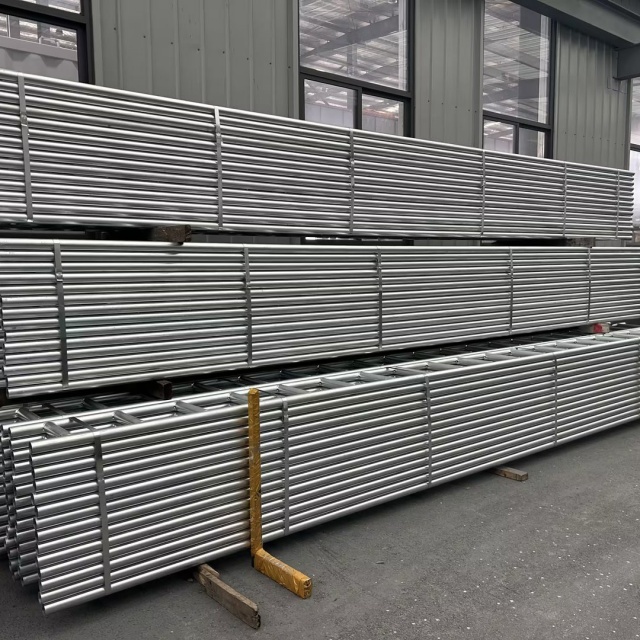 Stalowa belka drabinowa o długości 6 m