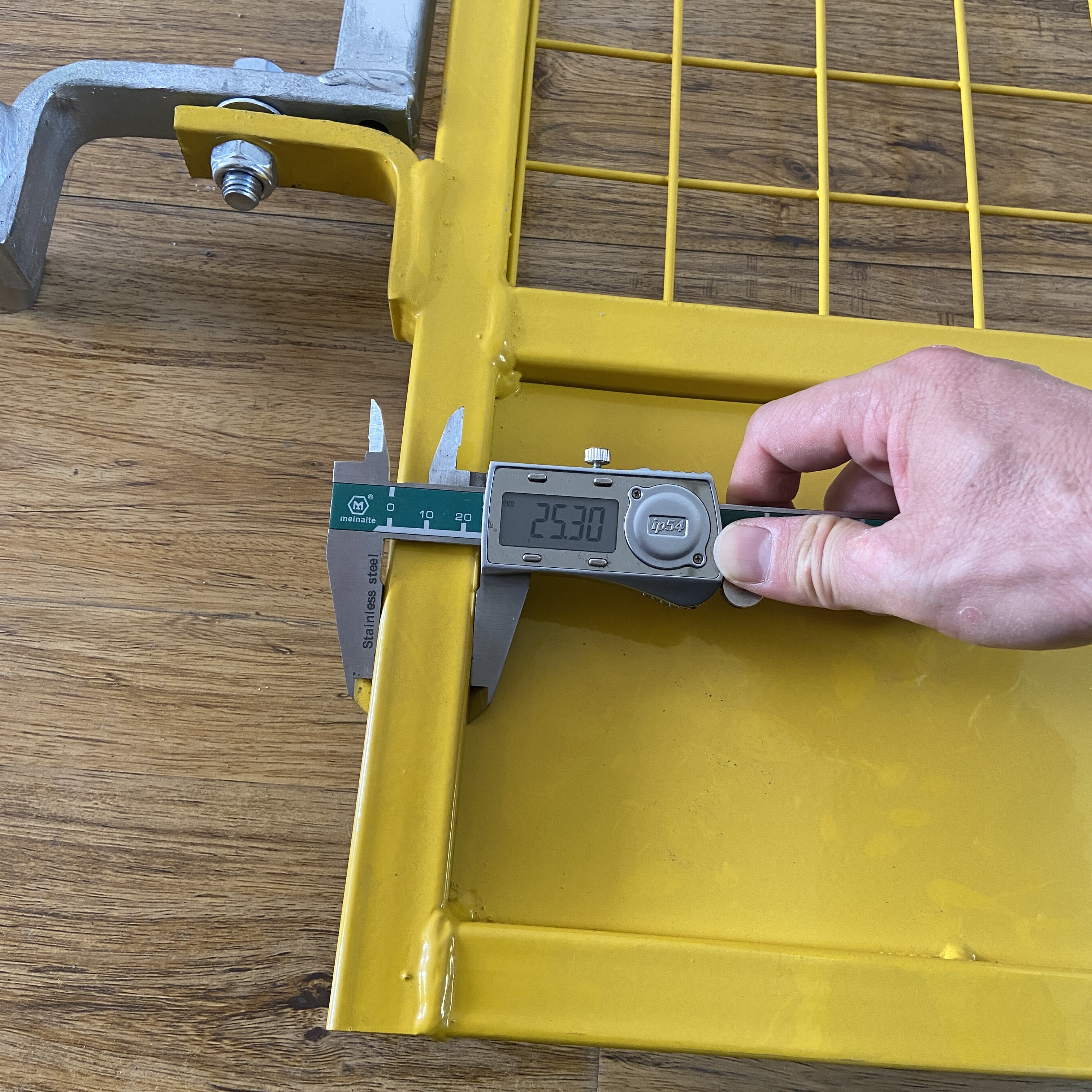 Odwracalne testowanie bramek drabinowych