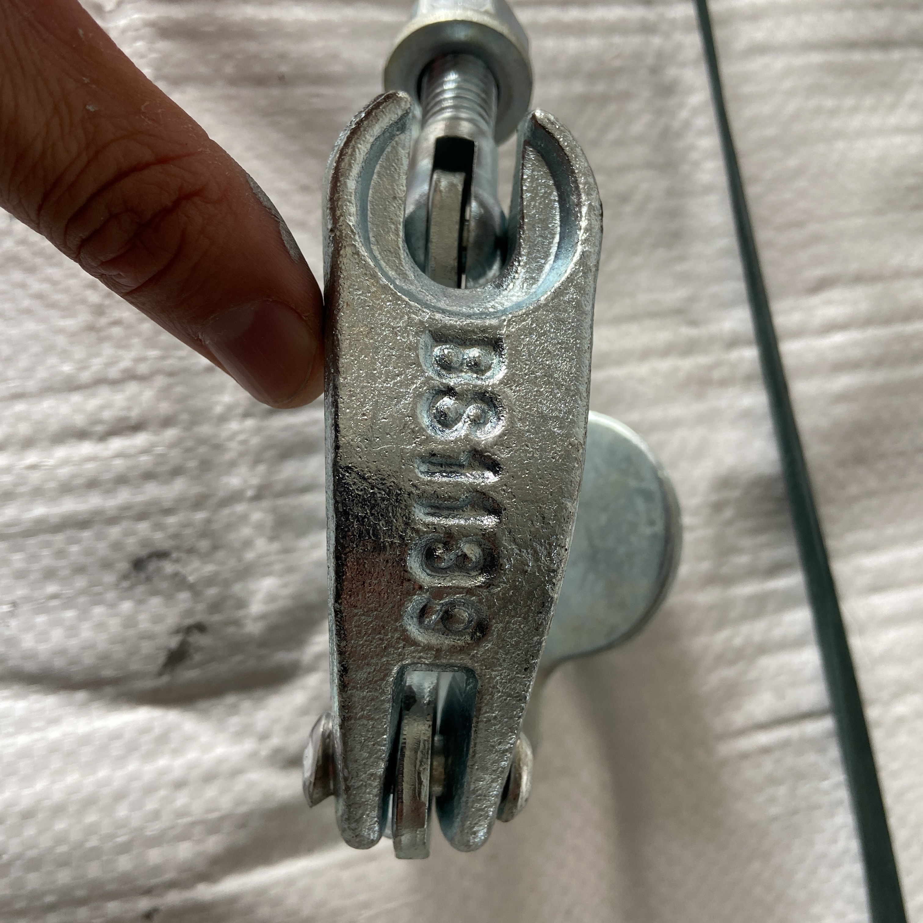 Upuszczenie kuplera putlog / DF Putlog Coupler
