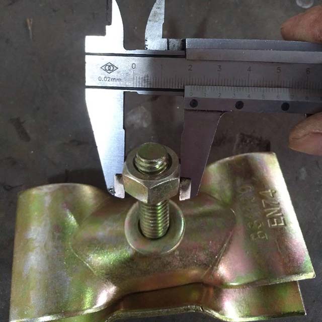 Zacisk ogrodzenia 12