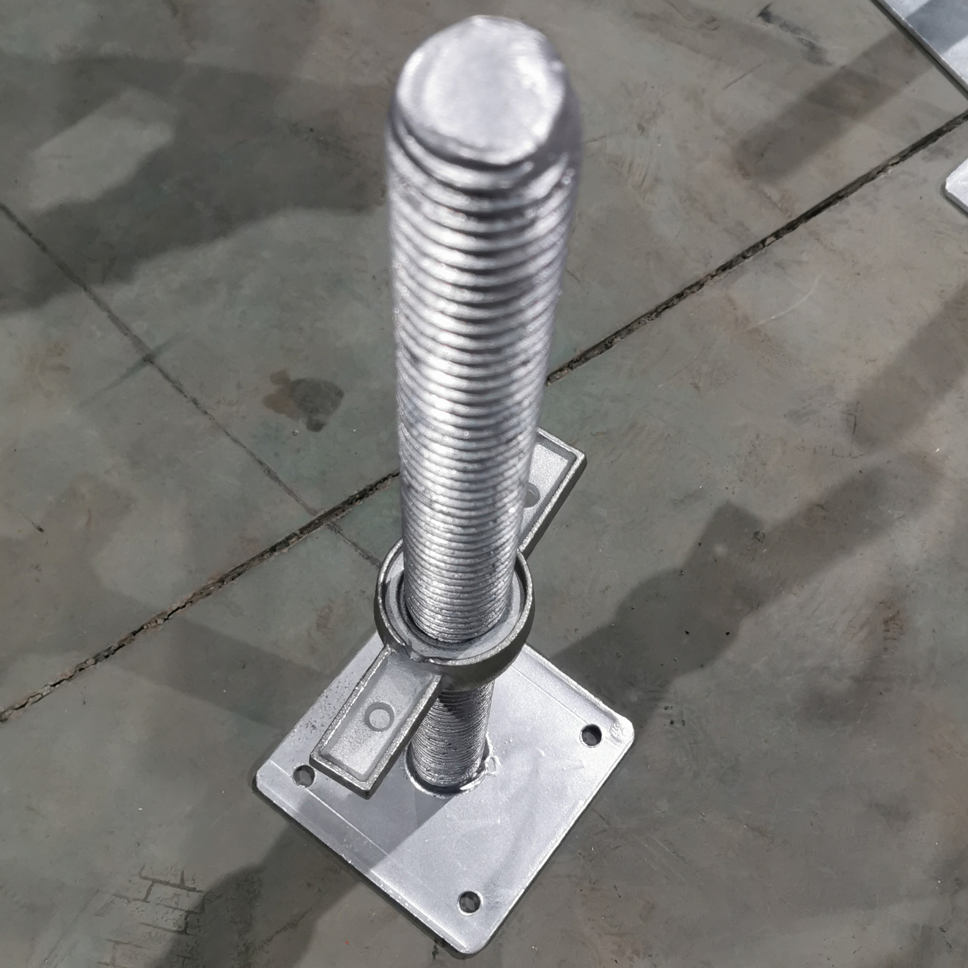 Podnośnik solidnych śrub