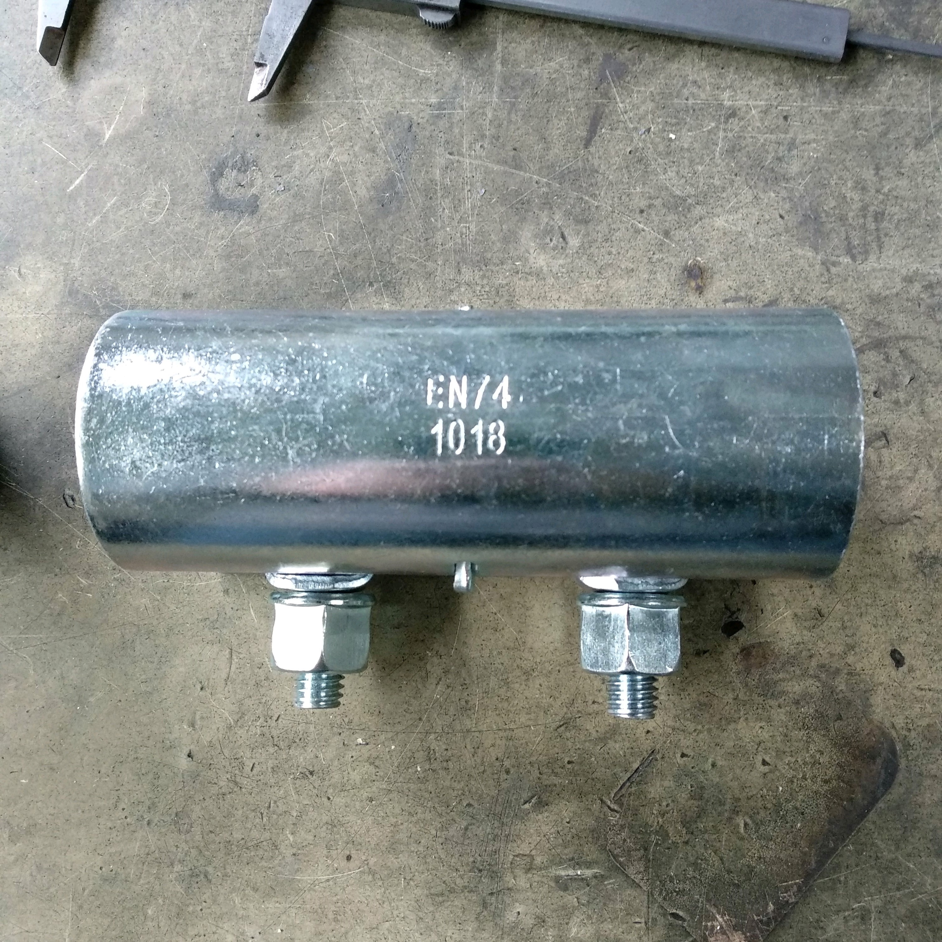 Wciśnięty łącznik rękawa