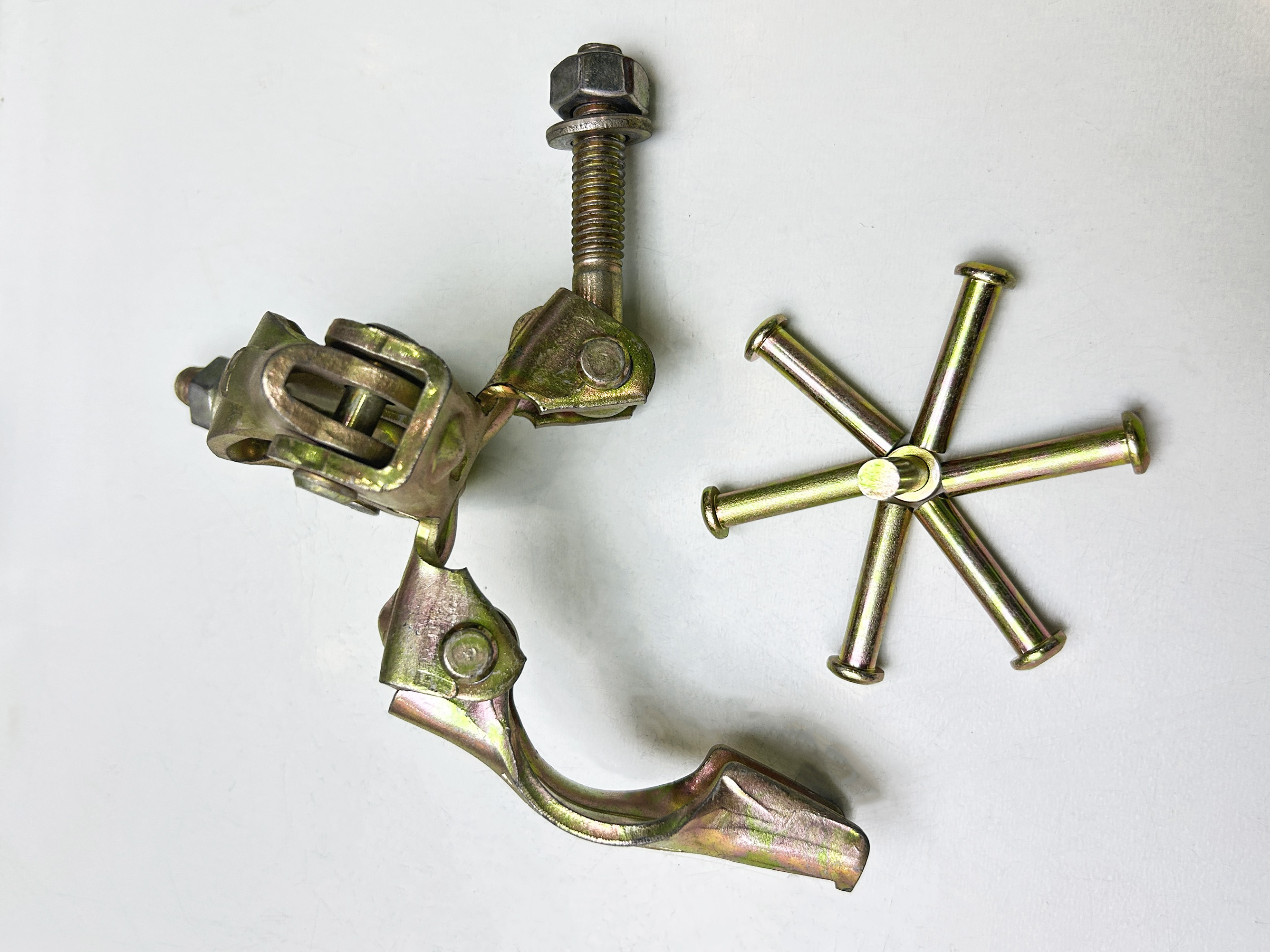 tłoczony łącznik podw&oacute;jny 