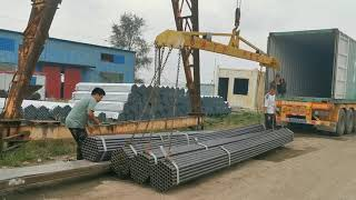 Ładowanie rur rusztowania