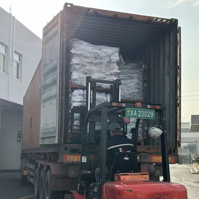 Wysyłka łącznika ustalającego deski