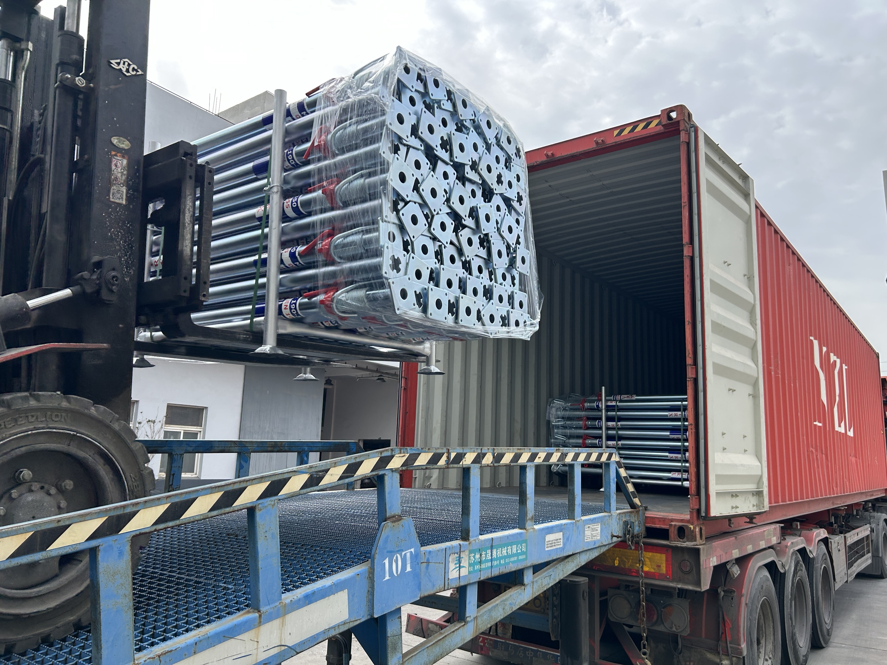 wysyłka podp&oacute;r rusztowań