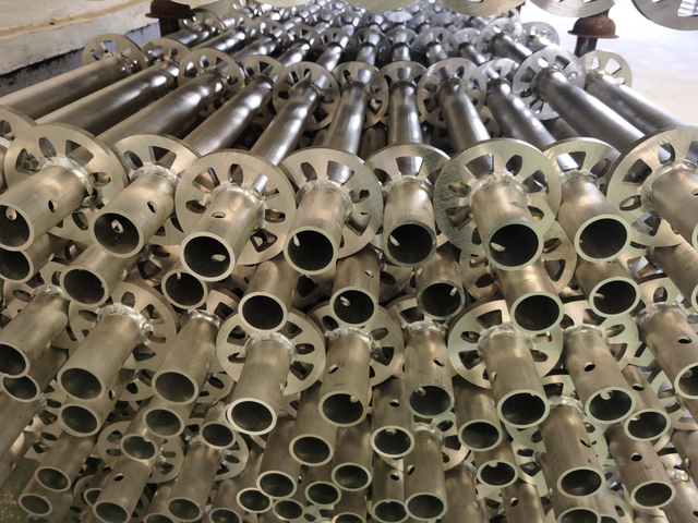 Aluminiowy standard rusztowania