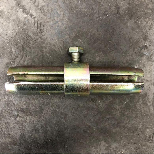 Wciśnięty łącznik wewnętrznego połączenia