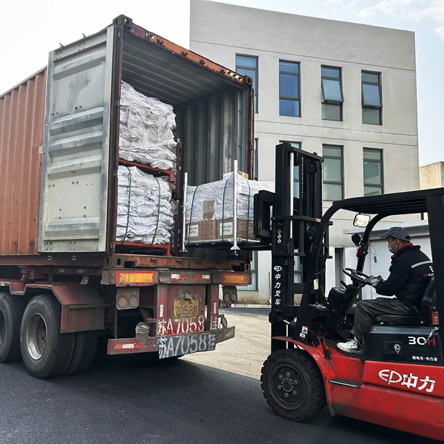 Wysyłka łącznika ustalającego deski