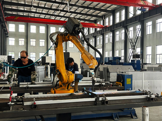 Zamknięte stalowe spawanie deski