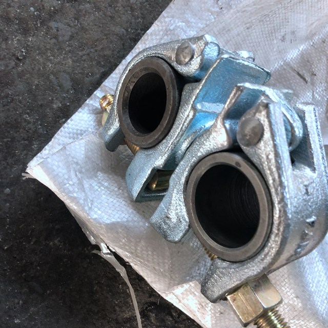 Upuść kute rusztowanie ocynkowane niemiecki łącznik obrotowy