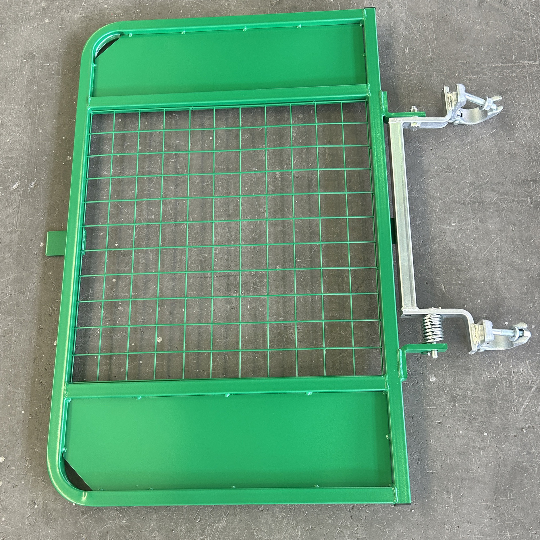 Niestandardowa brama rusztowania