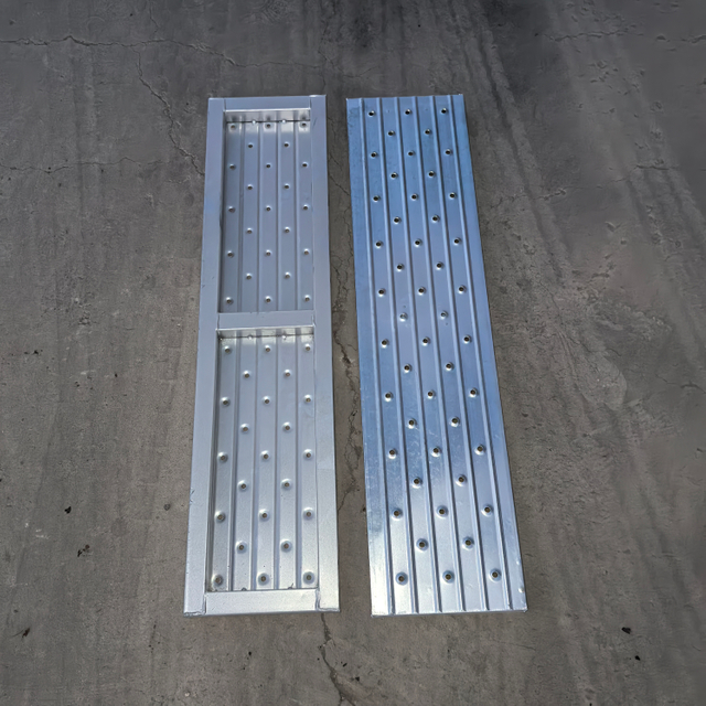 Zamknięta stalowa deska 1,0 m