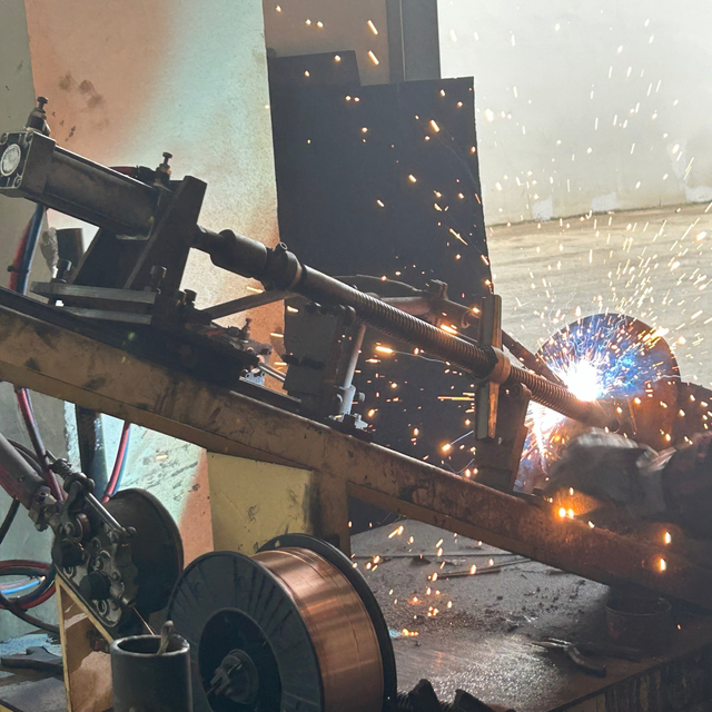 Rusztowanie solidnego gniazda bazowego