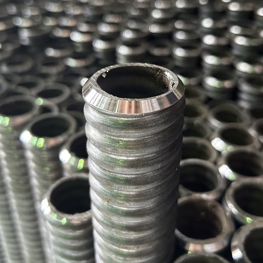 Szczeg&oacute;ły podstawy. 