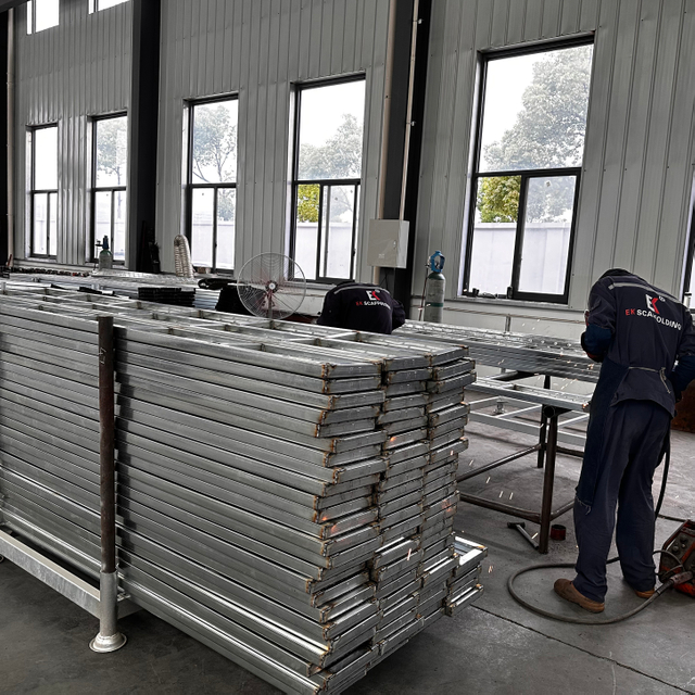 Zamknięta stalowa deska