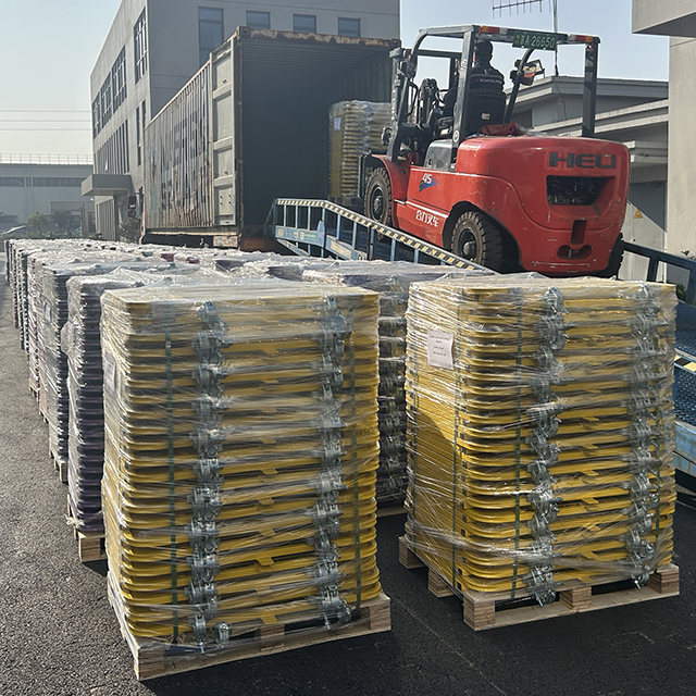 Wysyłka bramy z odwracalnym dostępem do drabiny