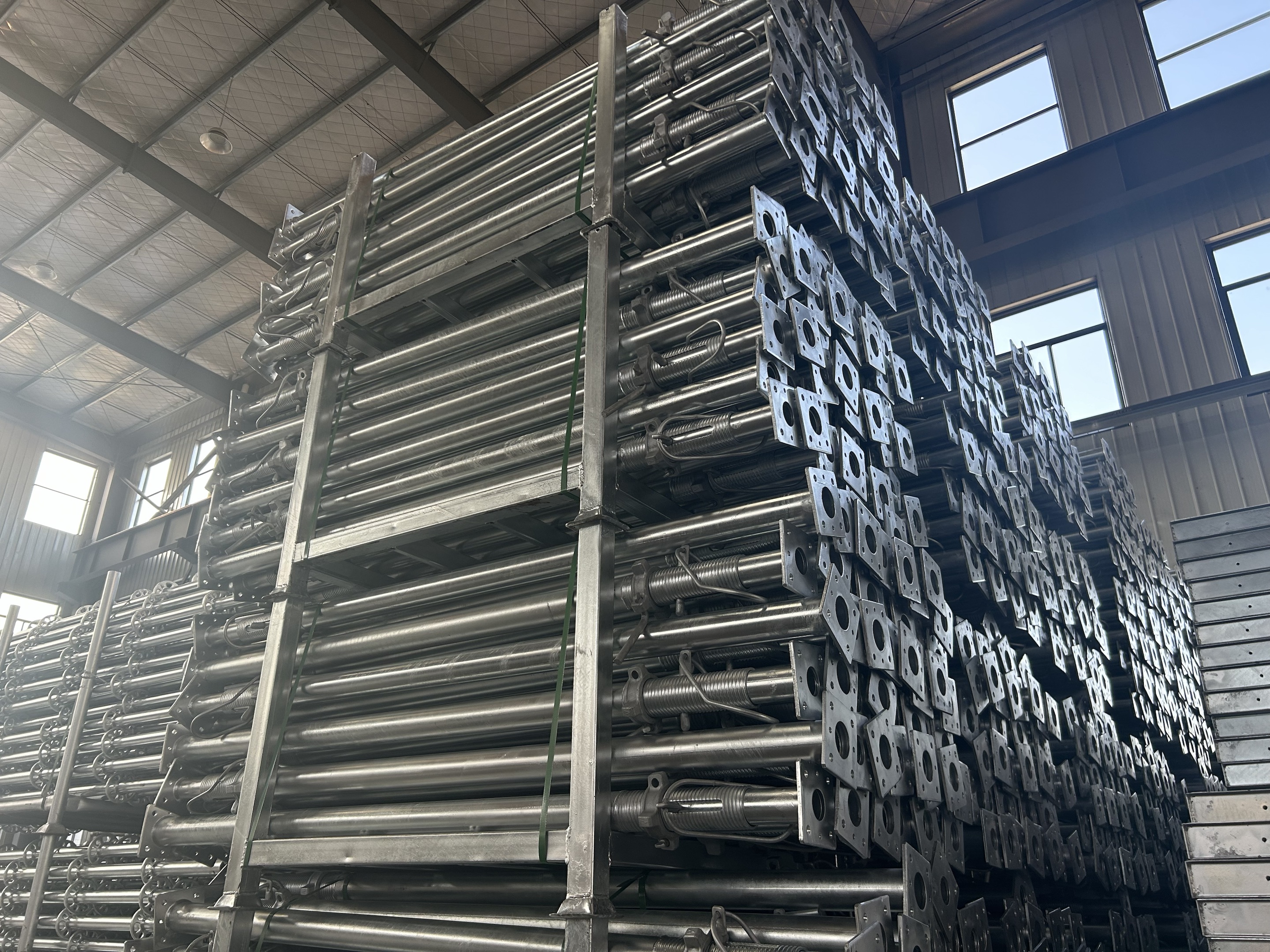 Wytrzymałe stalowe rekwizyty