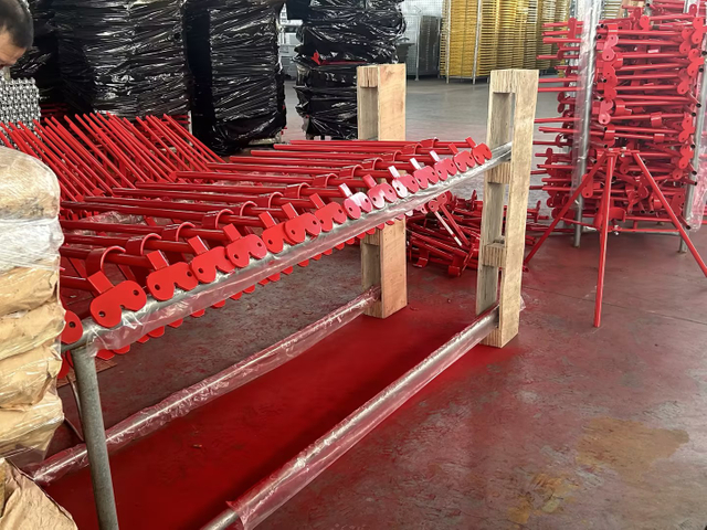 Statyw z rekwizytem szalunki