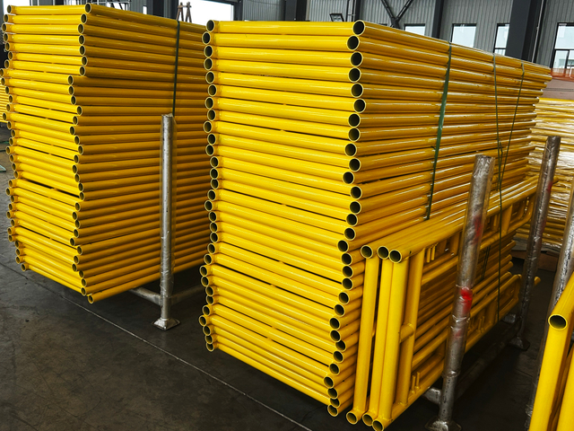 Ż&oacute;łty spacer po ramie