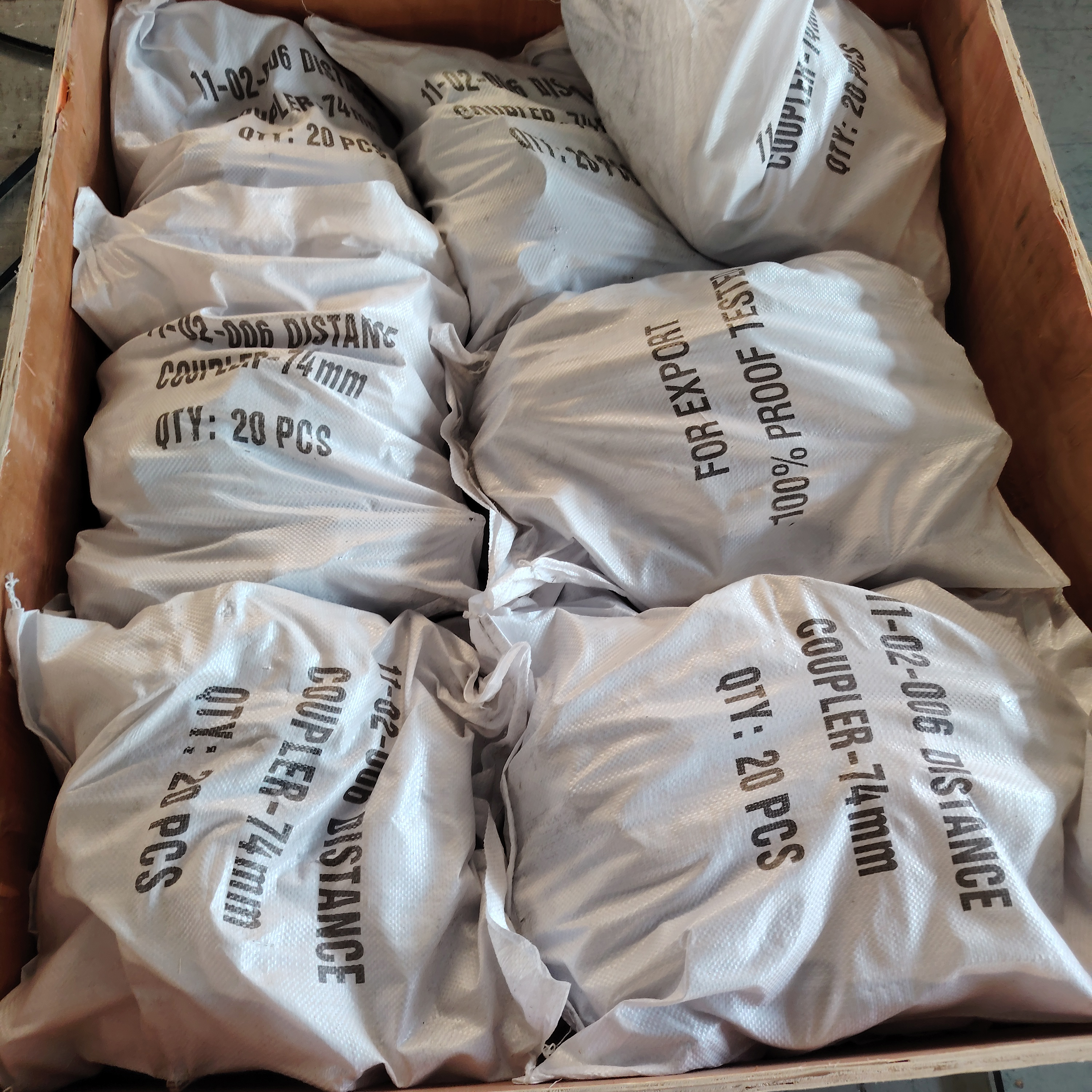 Łącznik dystansowy - Zacisk rusztowy o specjalnym kształcie 74 mm