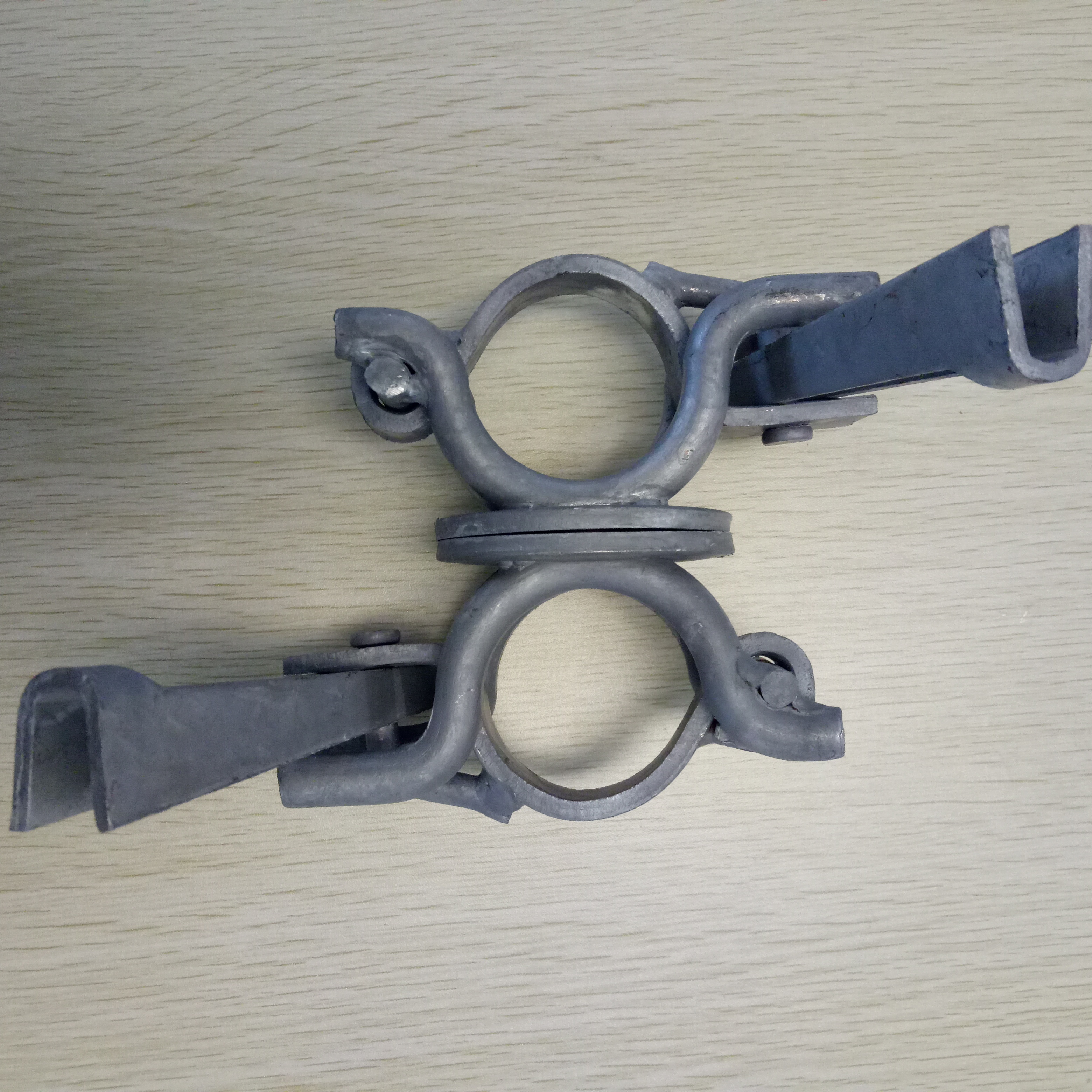 Kuty łącznik obrotowy typu Holland 