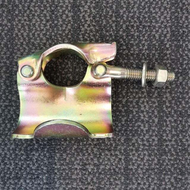 Upuszczenie kuplera putlog / DF Putlog Coupler