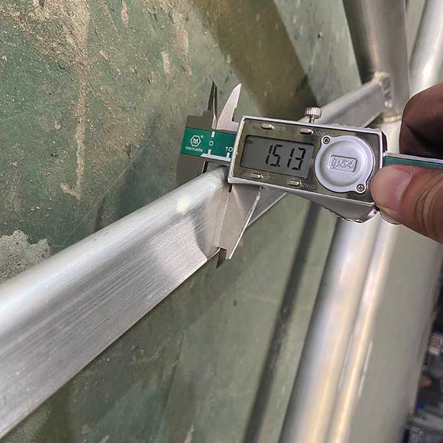 aluminiowa trusowa pazurowa