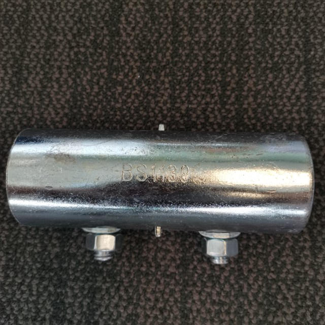 Wciśnięty łącznik rękawa